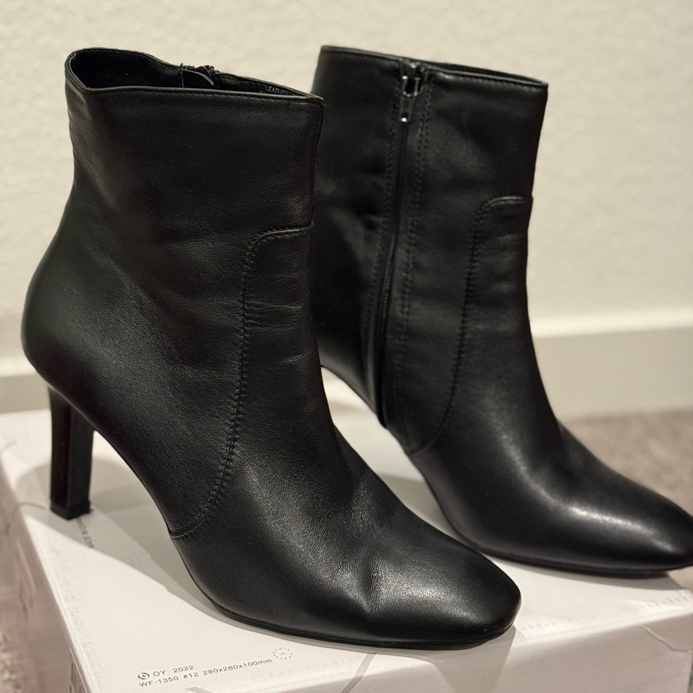 Gently used Alfani Step N Flex booties